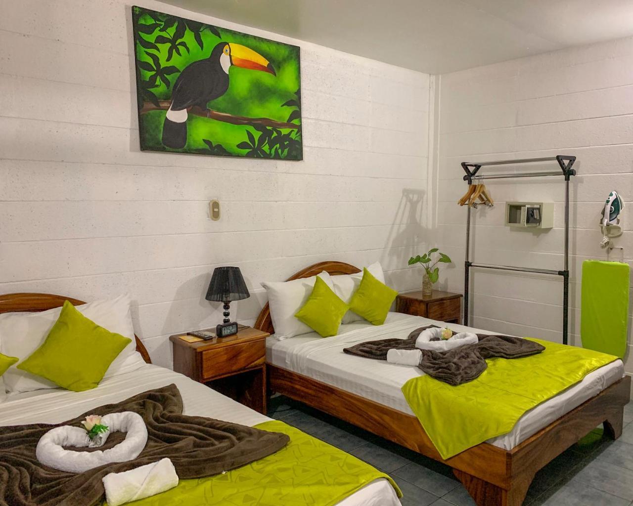 La Fortuna Backpackers Resort Ngoại thất bức ảnh